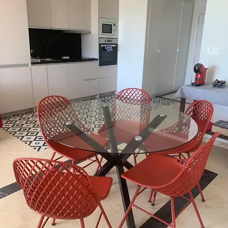 Beachside Apartman *